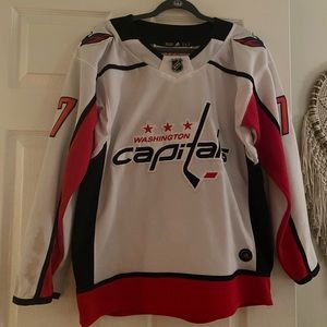 Washington Capitals TJ Oshie jersey